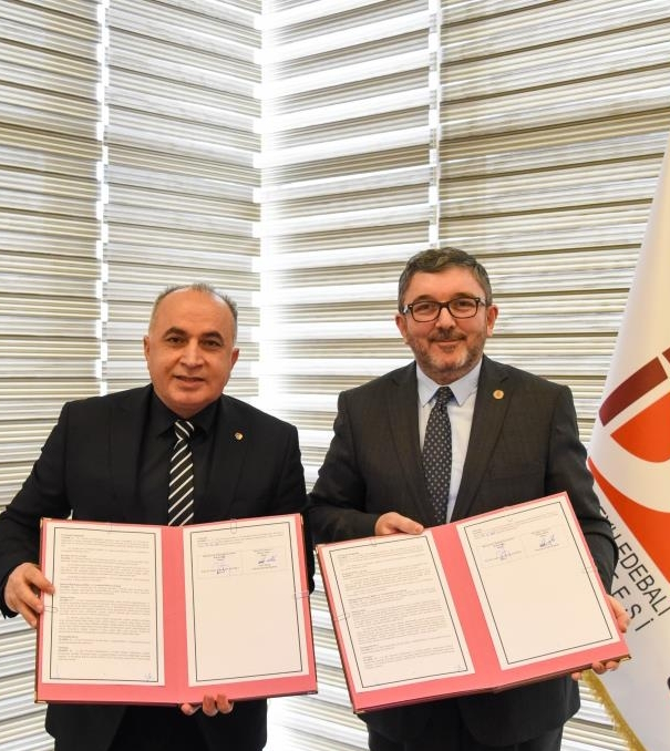 Üniversitemiz ile Bozüyük Ticaret ve Sanayi Odası Arasında Lisansüstü Eğitim İş Birliği Protoko ...