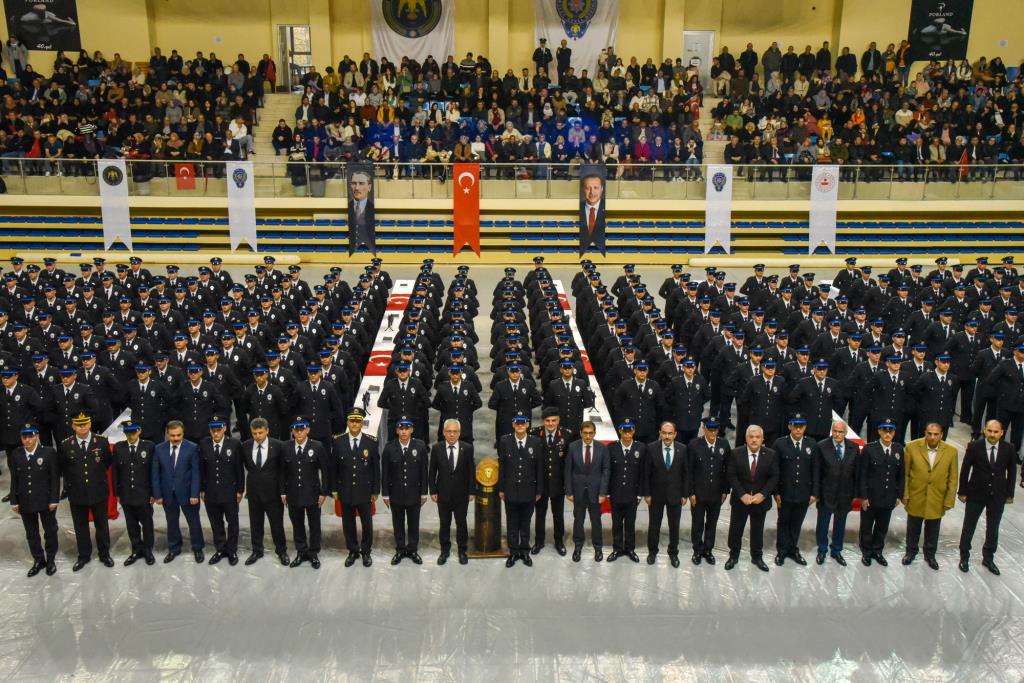 Rektörümüz Beydemir POMEM Mezuniyet Törenine Katıldı