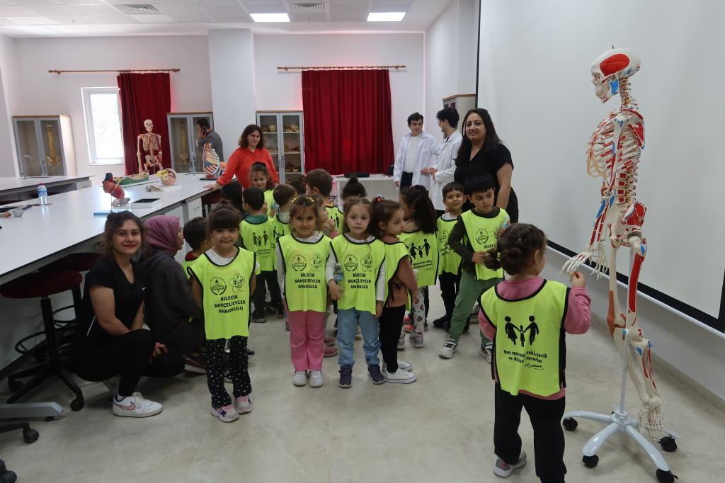 Bahçelievler Anaokulu Öğrencileri Fakültemizi Ziyaret Etti