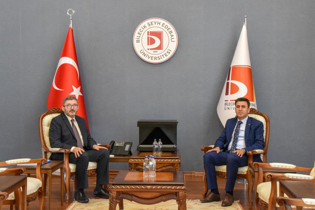 Rektörümüz Kaplancıklı’ya Bilecik Valisi Aygöl’den Hayırlı Olsun Ziyareti