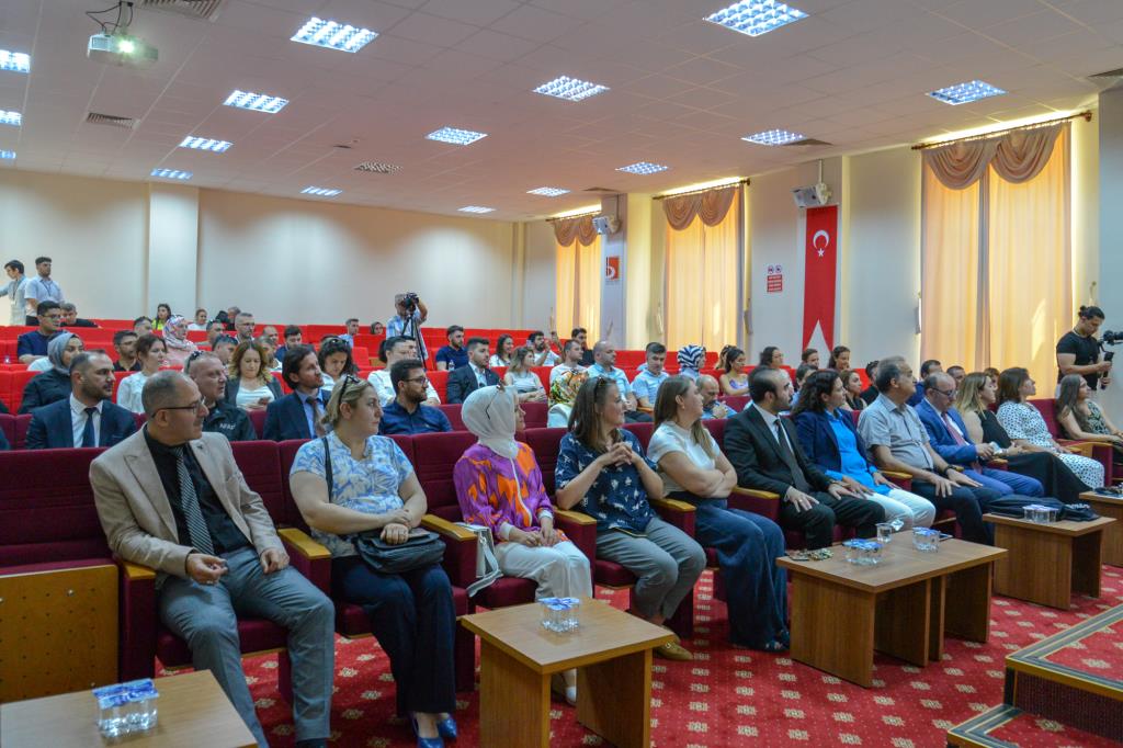Mezunlar Buluşması ve Kariyer Etkinliği Düzenlendi