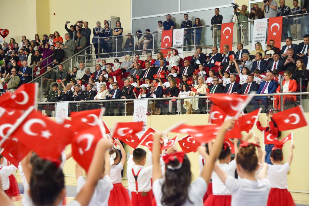 23 Nisan Ulusal Egemenlik ve Çocuk Bayramı Coşkuyla Kutlandı