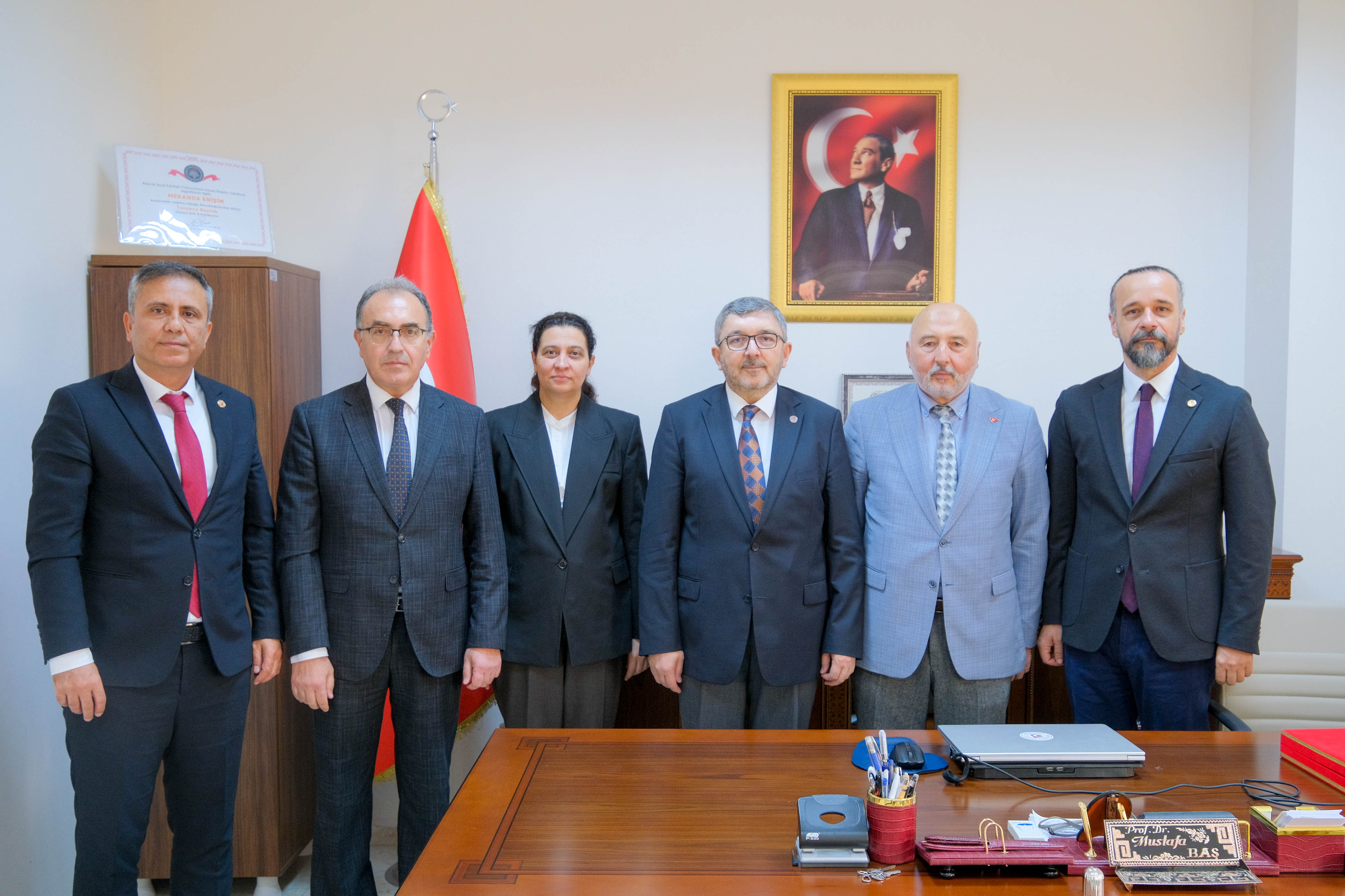 Üniversitemiz Yönetiminden Prof. Dr. Mustafa Baş’a Veda Ziyaret