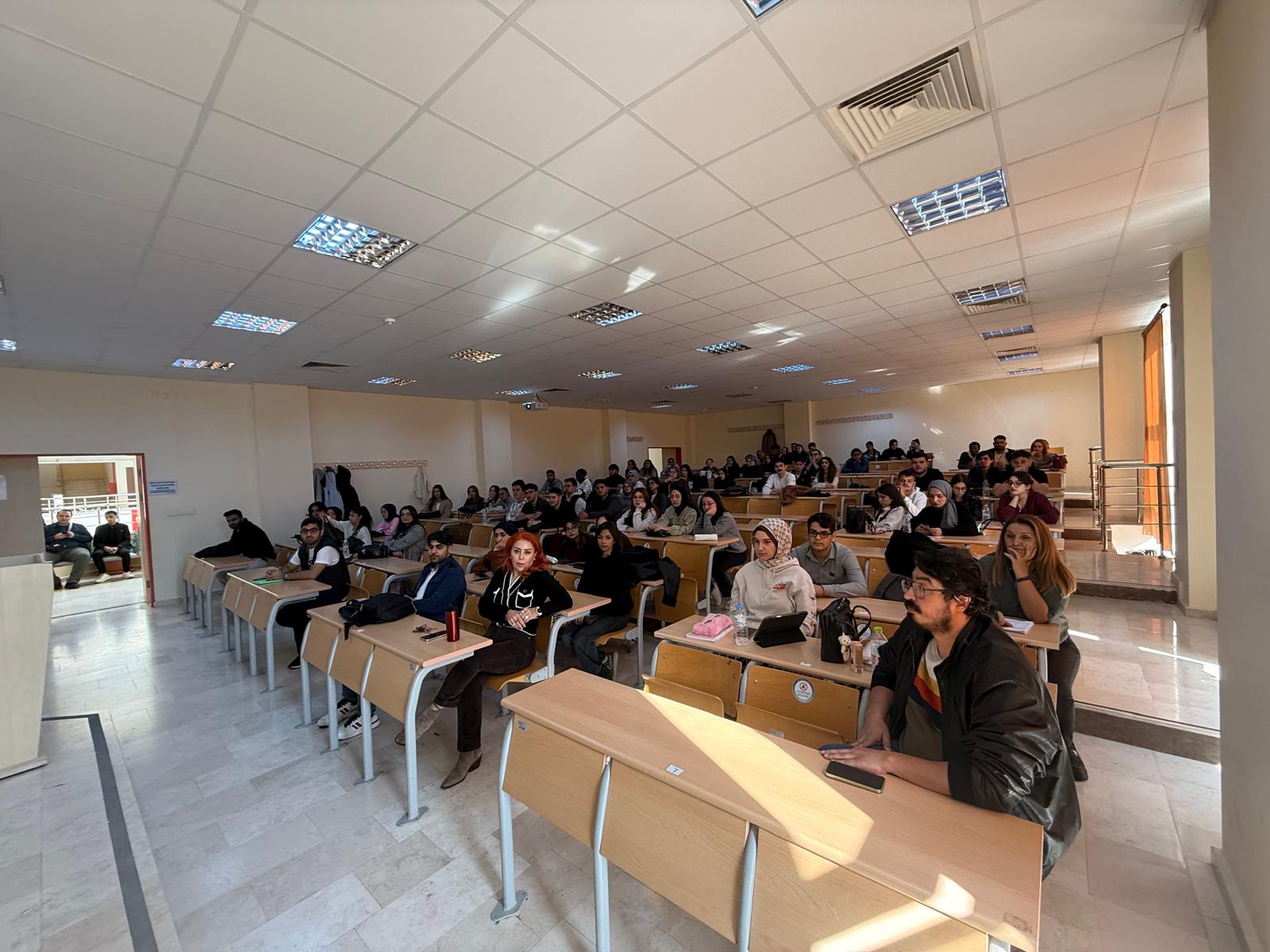 1. Sınıf Öğrencilerimiz İçin Oryantasyon Toplantımız Gerçekleştirildi.