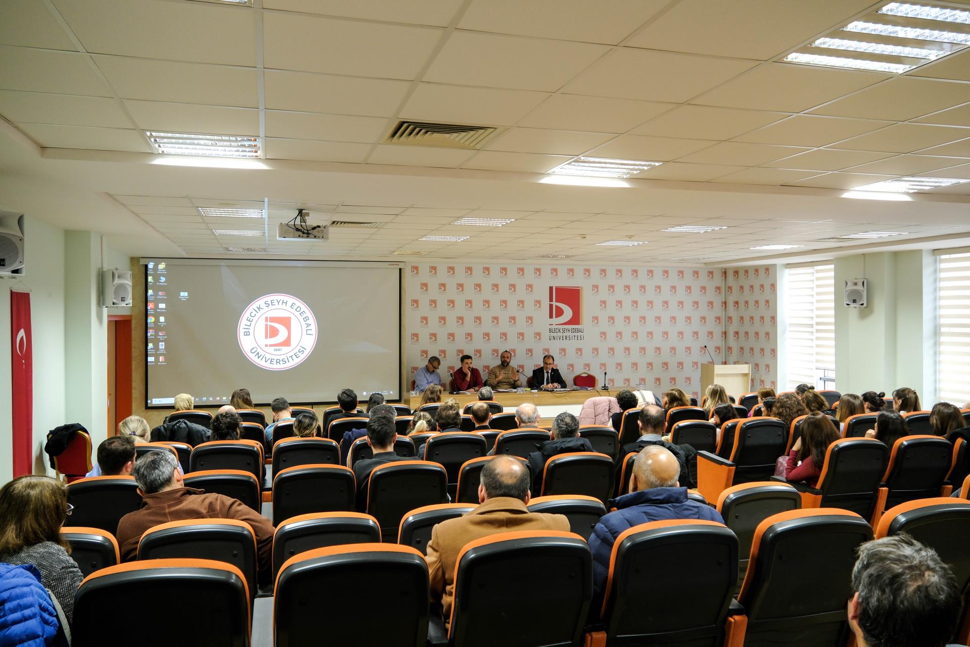 Akreditasyon Süreçleri Değerlendirme Toplantısına Katıldık