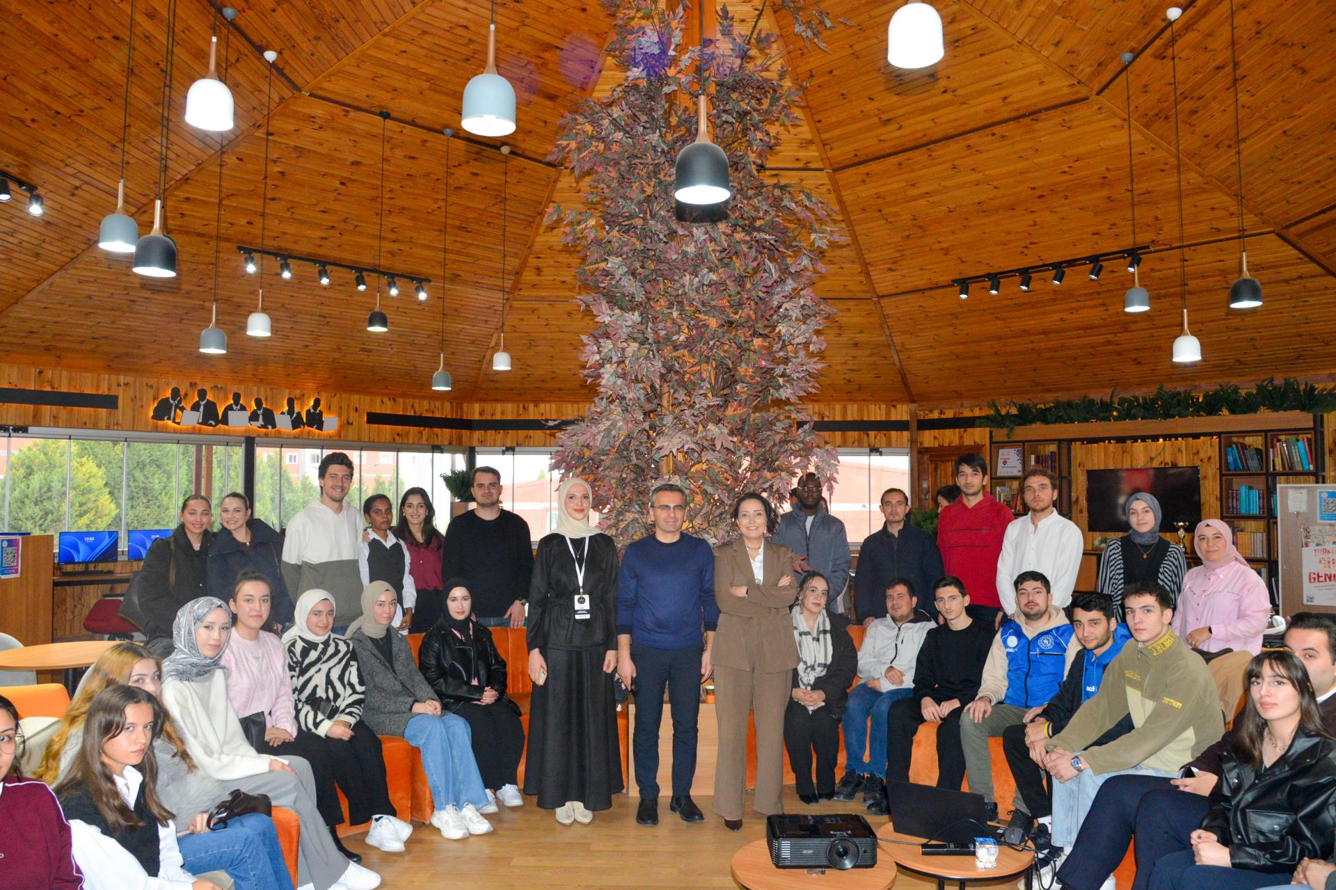 Öğrencilerimiz ile Sıcak Bir Çay Eşliğinde Buluştuk