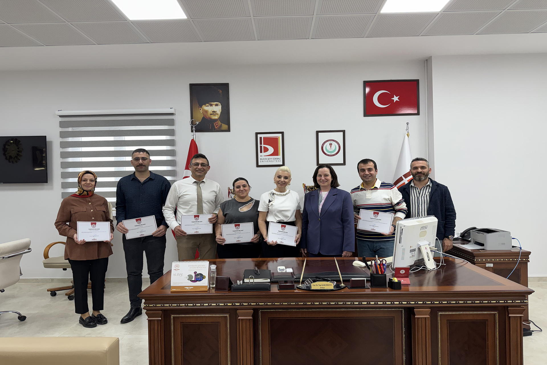 Akademik ve İdari Personelimize Teşekkür Belgesi Takdim Edildi 