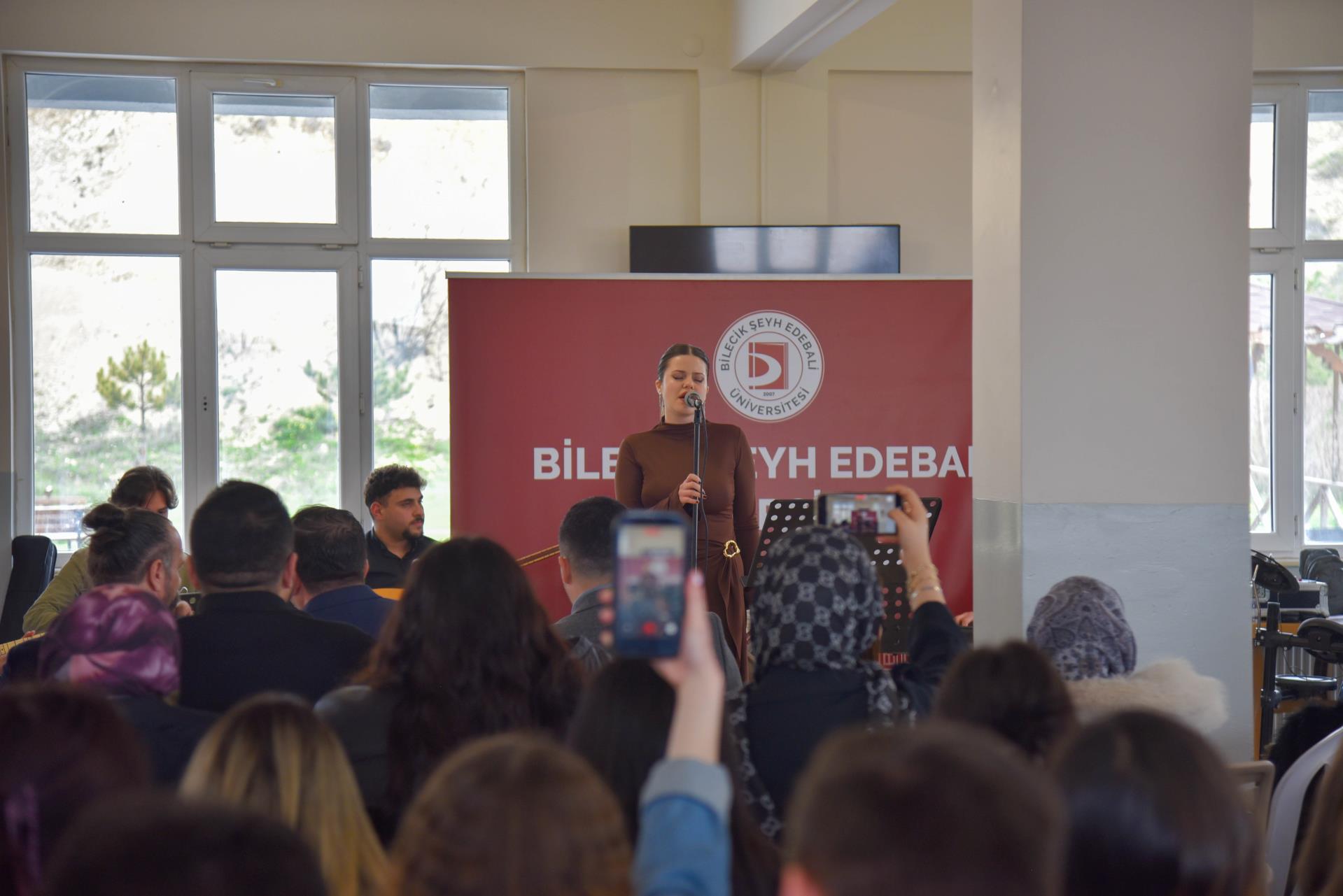 Üniversitemiz Söğüt Meslek Yüksekokulunda Kampüs Konserleri