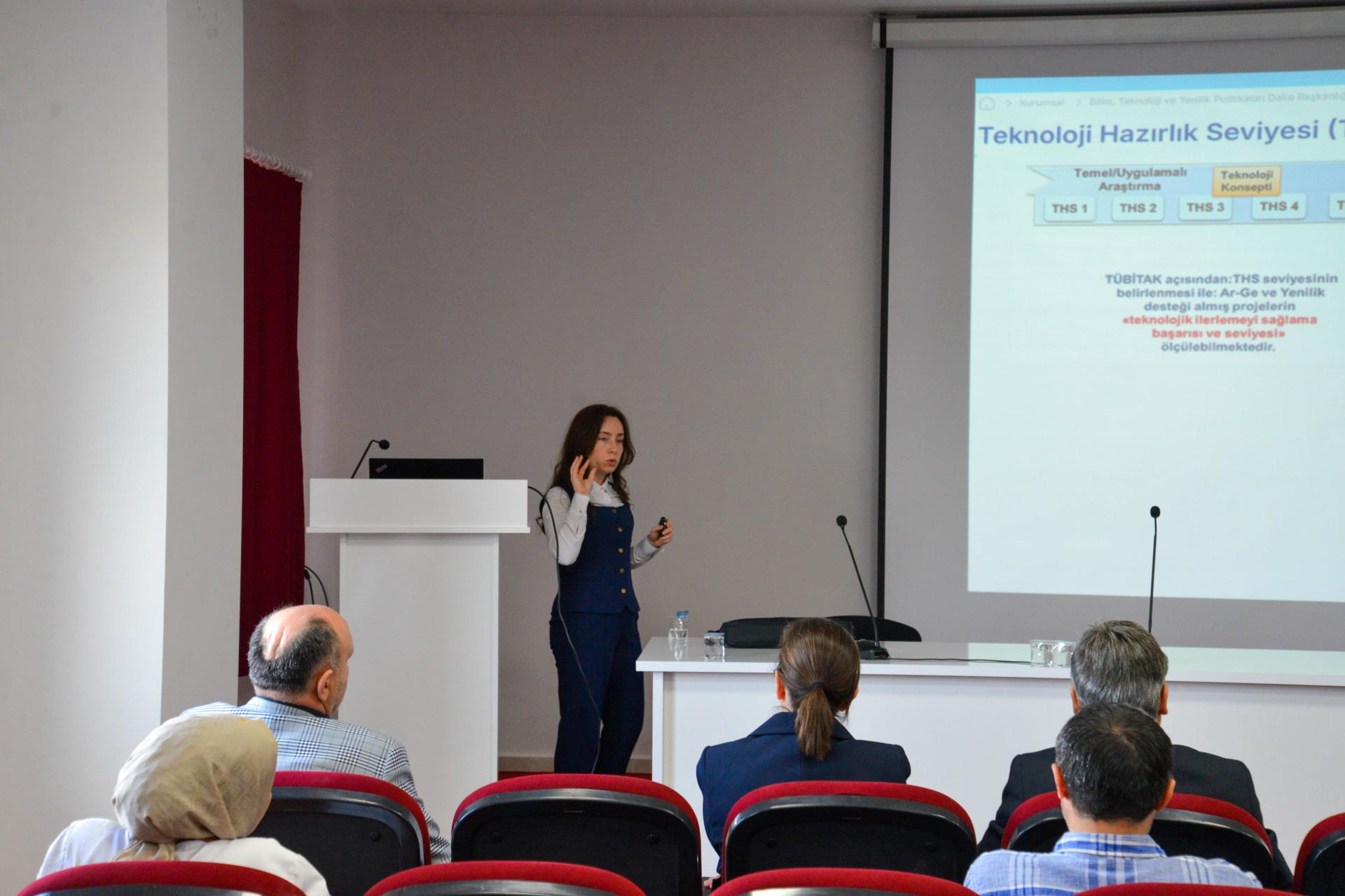 Üniversitemizde TÜBİTAK Proje Yazma Eğitimi Gerçekleştirildi