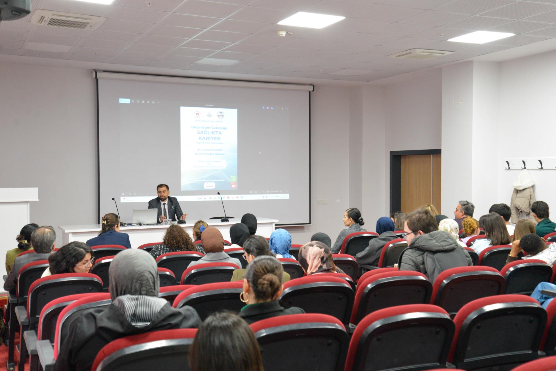 Üniversitemizde “Geçmişten Geleceğe Sağlıkta Kariyer” Etkinliği Gerçekleştirildi