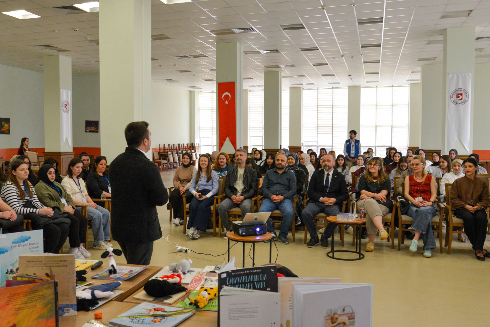 Üniversitemizde "Kampüste Genç - Çocuk Buluşmaları" Etkinliği Düzenlendi
