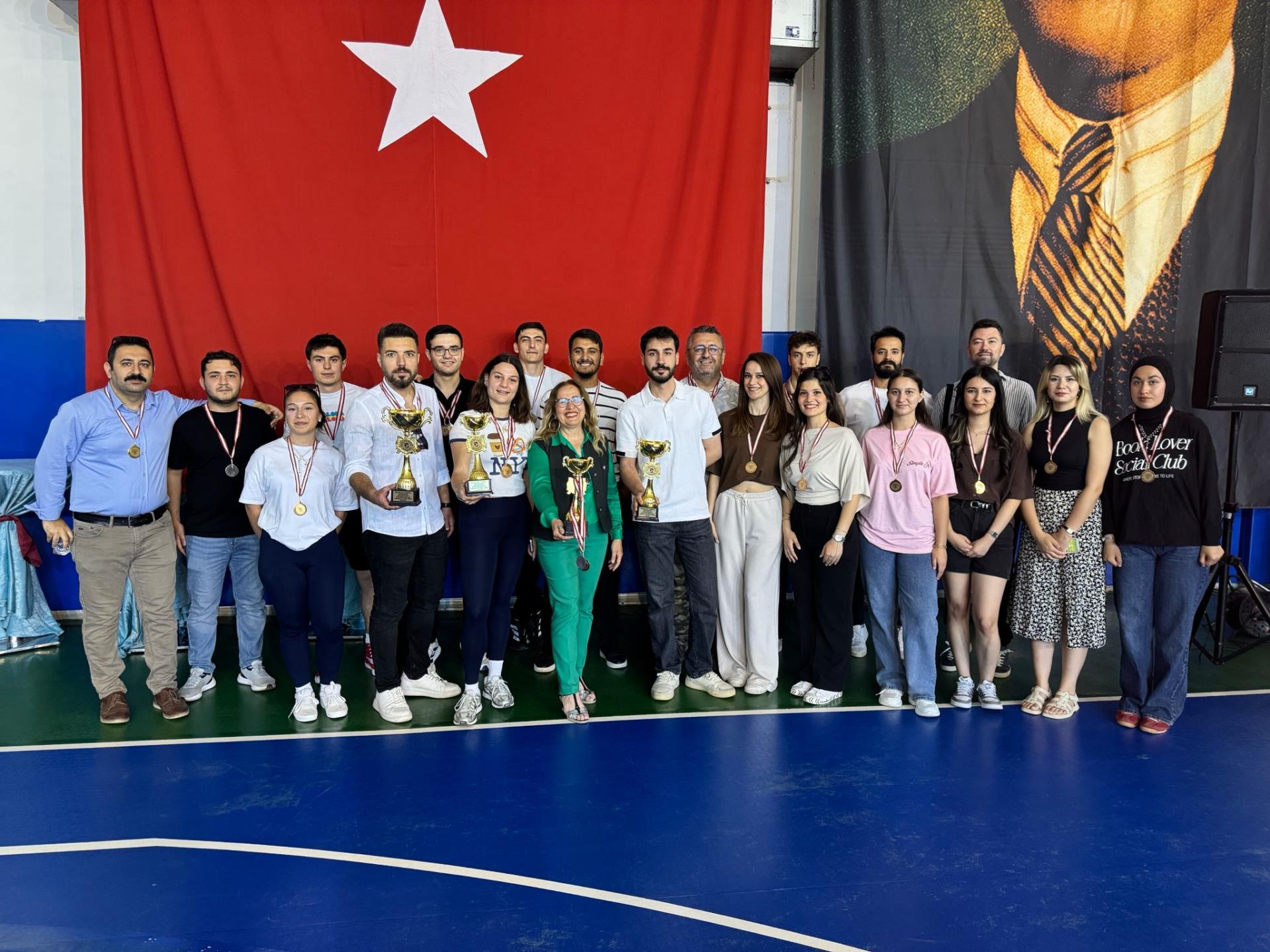 2026 SPOR MÜSABAKALARI TÖRENİNDE FAKÜLTEMİZE 4 KUPA